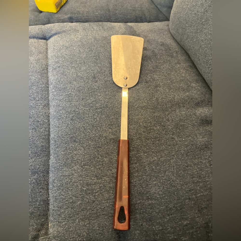 Vintage Kaylan Solid Spatula Stainless Steel Red Bakelite Handle 14.5” Long